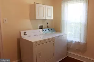 34 S Poplar Ave, Maple Shade, NJ 08052 - Photo 16