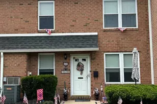 2039 Harbour Dr, Palmyra, NJ 08065 - Photo 1