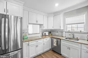 3 Marina Ct, Mount Laurel, NJ 08054 - Photo 8