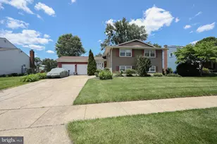 809 Charleston Rd, Mount Laurel, NJ 08054 - Photo 1