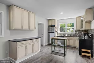 16 Oregon Ave, Mount Laurel, NJ 08054 - Photo 8