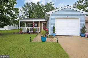 12 Farrington Ct, Southampton, NJ 08088 - Photo 2