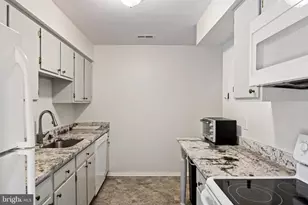 206 Mulberry Cove, Mount Laurel, NJ 08054 - Photo 8