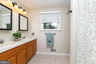 101 Handler Dr, Burlington Township, NJ 08016 - Photo 36