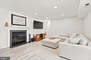 10 W Bluebell Ln, Mount Laurel, NJ 08054 - Photo 4