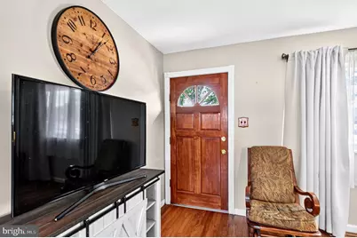 207 S Garden Boulevard, Edgewater Park, NJ 08010 - Photo 2