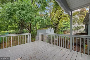 411 Lawrence St, Burlington, NJ 08016 - Photo 22