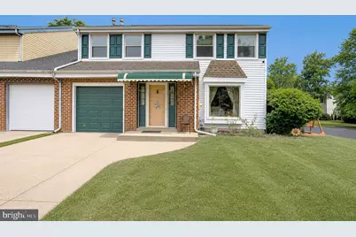 114 Burnam Wood Court, Mount Laurel, NJ 08054 - Photo 2