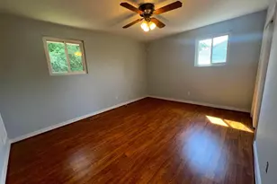 25 Walnut Dr, Burlington Township, NJ 08016 - Photo 16