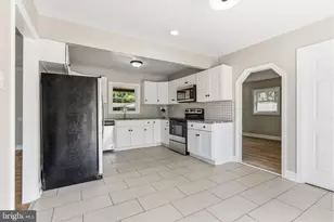 77 Elderberry Ln, Willingboro, NJ 08046 - Photo 8