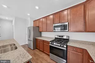 309 Kramer Ct, Florence, NJ 08518 - Photo 2