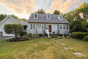 223 Center St, Moorestown, NJ 08057 - Photo 2