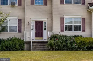 506 Quarter Moon Ct, Bordentown, NJ 08505 - Photo 2
