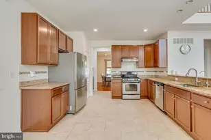 506 Quarter Moon Ct, Bordentown, NJ 08505 - Photo 16