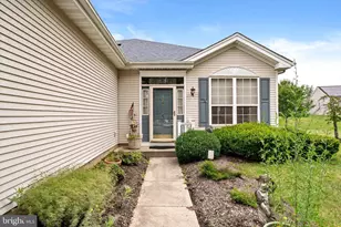 5 Ellington Dr, Mansfield Township, NJ 08022 - Photo 2