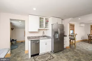 1387 Monmouth, Eastampton, NJ 08060 - Photo 10