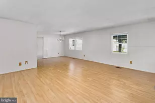 22 Torrington Ln, Willingboro, NJ 08046 - Photo 6