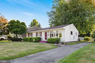 8 Hunt Rd, Bordentown, NJ 08505 - Photo 2