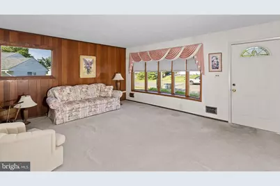 8 Hunt Road, Bordentown, NJ 08505 - Photo 4
