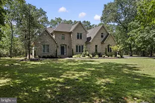 7 Harmony Ct, Southampton, NJ 08088 - Photo 2