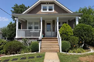 327 Oakland Ave, Maple Shade, NJ 08052 - Photo 1