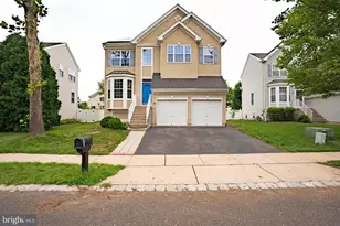 71 Seneca Ln, Bordentown, NJ 08505 - Photo 2