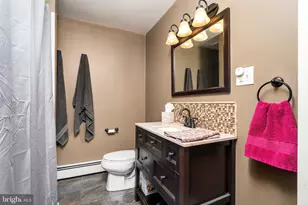 1043 Hornberger Ave, Florence, NJ 08554 - Photo 10