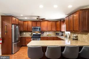 1043 Hornberger Ave, Florence, NJ 08554 - Photo 8