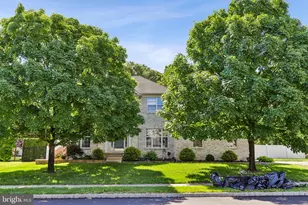 7 Longfellow Ln, Hainesport, NJ 08036 - Photo 1