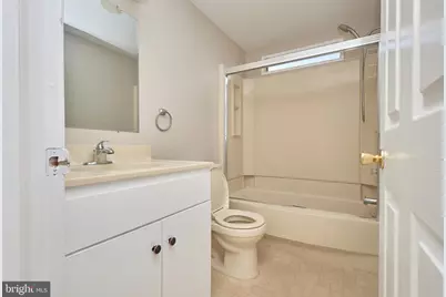111 N Hunterdon Avenue, Mount Holly, NJ 08060 - Photo 6