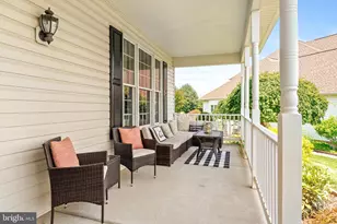 13 Cobblestone Ct, Mansfield Township, NJ 08022 - Photo 2