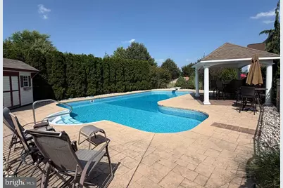13 Cobblestone Court, Mansfield Township, NJ 08022 - Photo 2