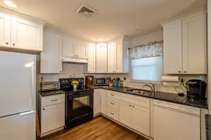 18 Dorchester Dr, Southampton, NJ 08088 - Photo 8