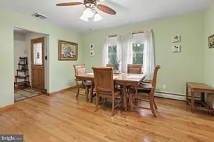 2048 Bustleton Rd, Burlington, NJ 08016 - Photo 10