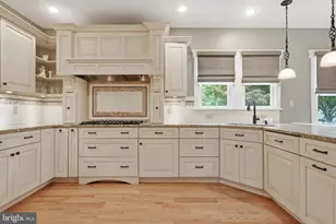 706 Thomas Ave, Riverton, NJ 08077 - Photo 20