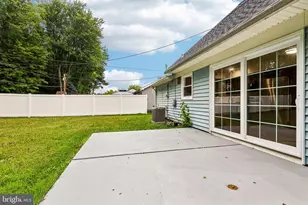 86 E River Dr, Willingboro, NJ 08046 - Photo 44