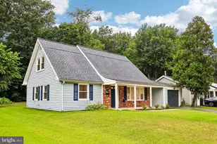 86 E River Dr, Willingboro, NJ 08046 - Photo 2