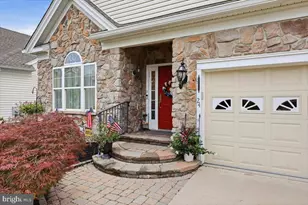 24 Lowell Dr, Marlton, NJ 08053 - Photo 2