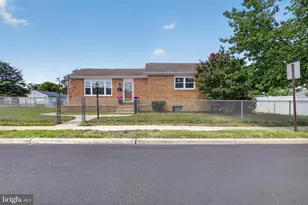 601 Dauphin St, Riverside, NJ 08075 - Photo 1