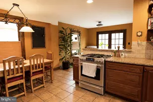 513 Cinnaminson St, Riverton, NJ 08077 - Photo 8