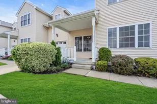 25 Charles Cir, Delanco, NJ 08075 - Photo 2