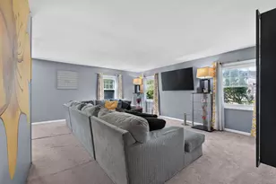 6 Meadowbrook Pl, Willingboro, NJ 08046 - Photo 2