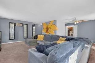 6 Meadowbrook Pl, Willingboro, NJ 08046 - Photo 4