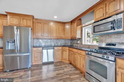 211 S Cedar Avenue, Maple Shade, NJ 08052 - Photo 14