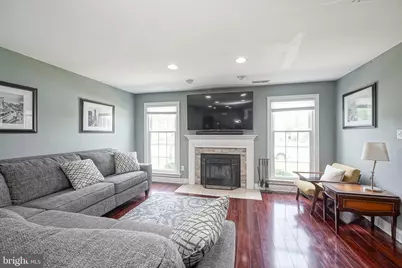 305 Oliphant Lane, Mount Laurel, NJ 08054 - Photo 4