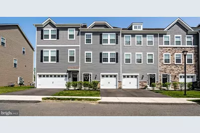 56 Rome Way, Mount Laurel, NJ 08054 - Photo 1