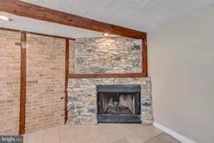 77 Mary St, Bordentown, NJ 08505 - Photo 8