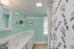 77 Mary St, Bordentown, NJ 08505 - Photo 20