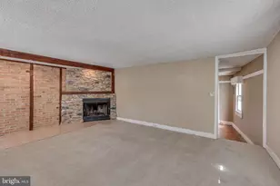 77 Mary St, Bordentown, NJ 08505 - Photo 6