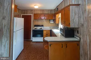 153 Hawthorne Dr, Mount Holly, NJ 08060 - Photo 10